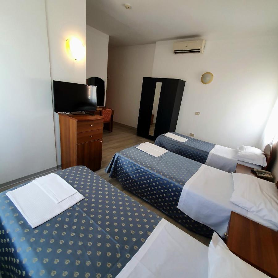 Hotel Perla Massa Lombarda Esterno foto