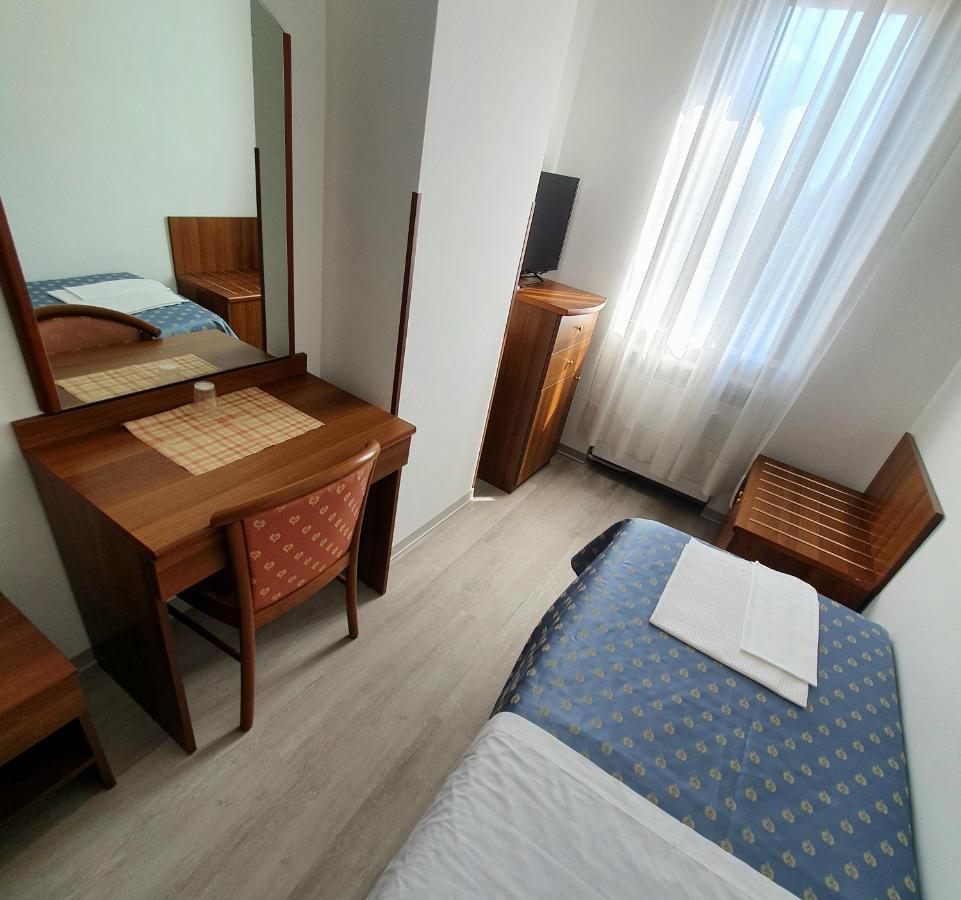 Hotel Perla Massa Lombarda Esterno foto