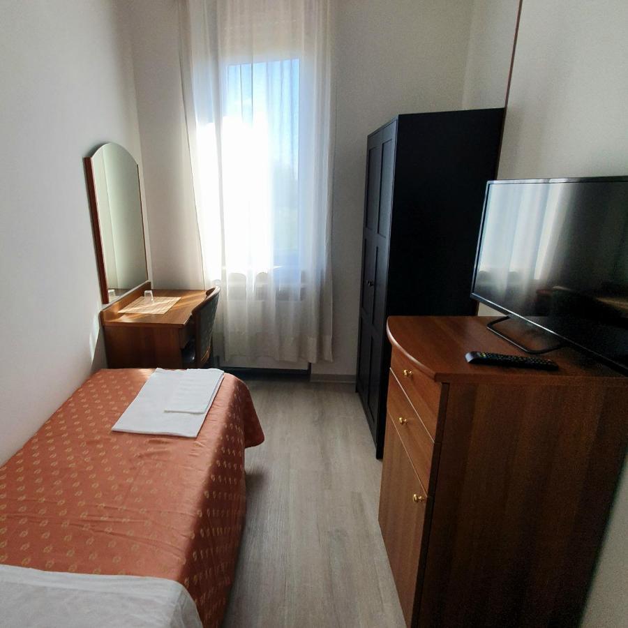 Hotel Perla Massa Lombarda Esterno foto